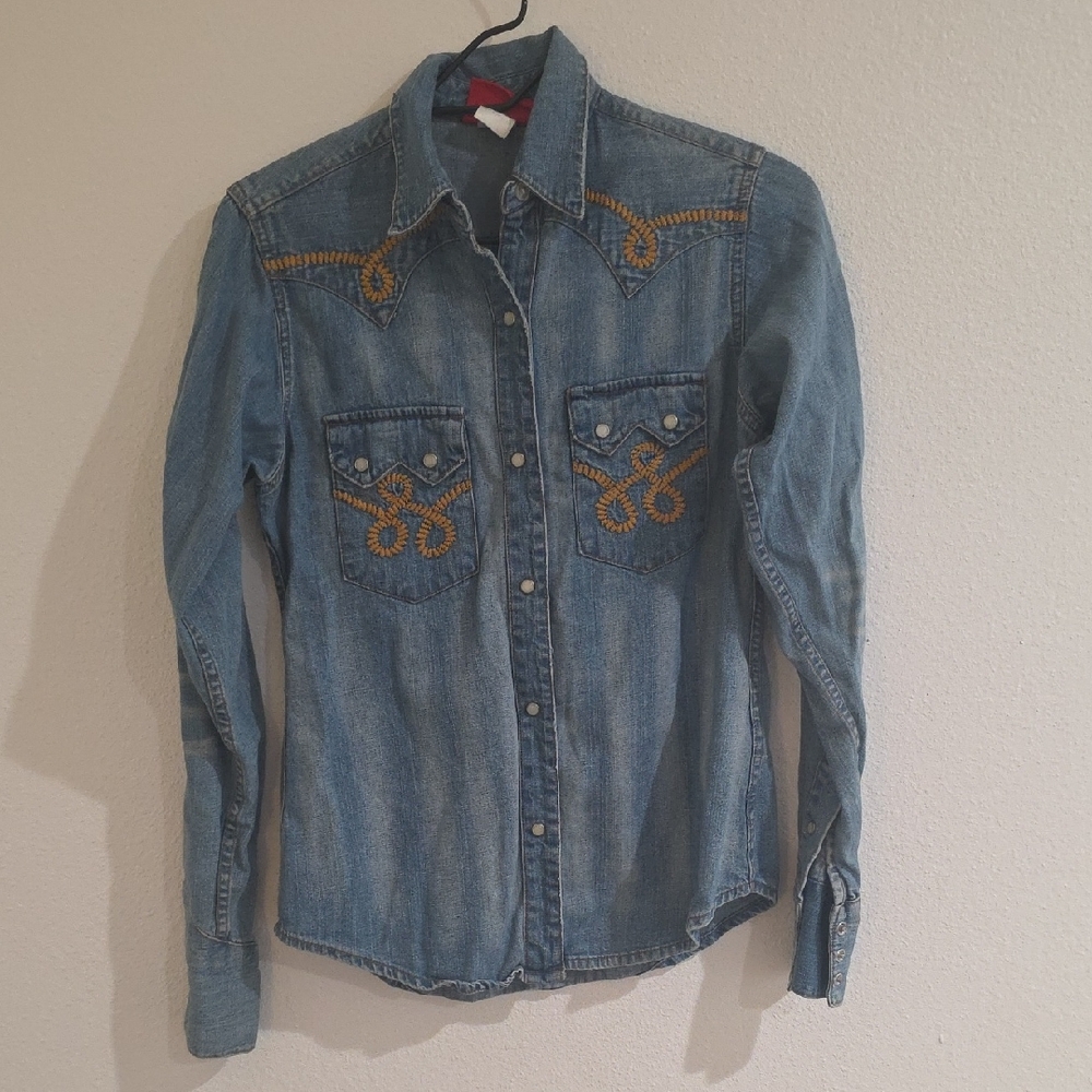 Western Bank Embroidered Denim Rodeo Western Button Up